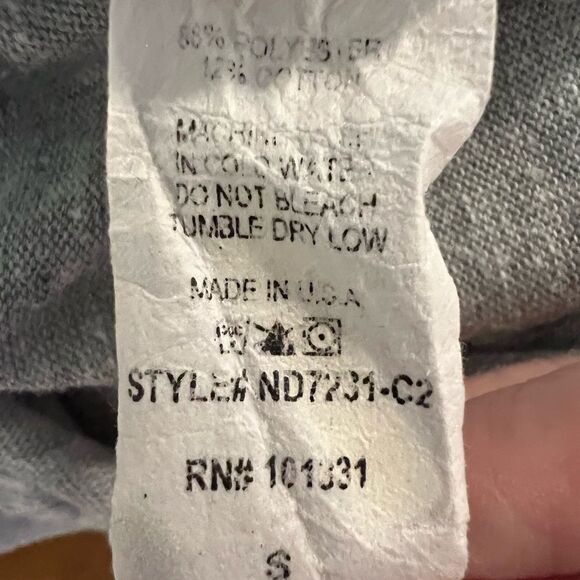 Beautiful Charlotte Russe size S stud & rhinestone embellished blouse - Picture 6 of 7